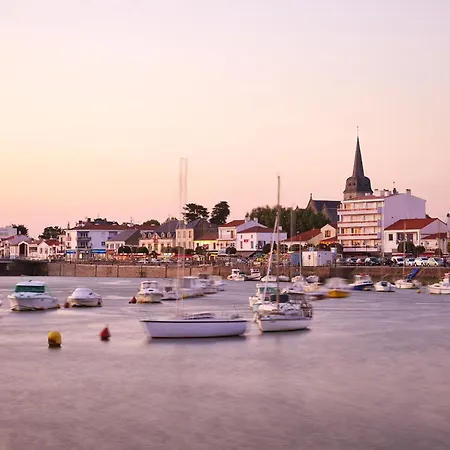 Nyaraló 200m De La Plage, Jardin, 2 Adultes 2 Enfants