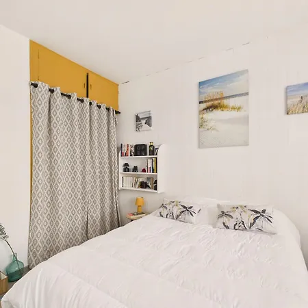 200m De La Plage, Jardin, 2 Adultes 2 Enfants *