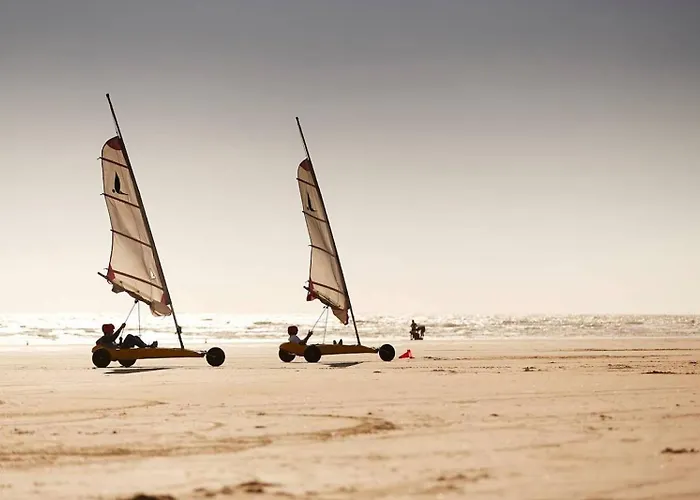 200m De La Plage, Jardin, 2 Adultes 2 Enfants