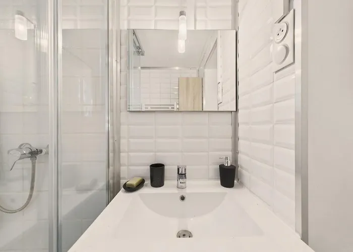 200m De La Plage, Jardin, 2 Adultes 2 Enfants Les Bussolleries