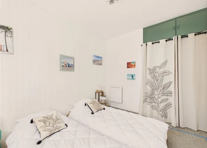 200m De La Plage, Jardin, 2 Adultes 2 Enfants